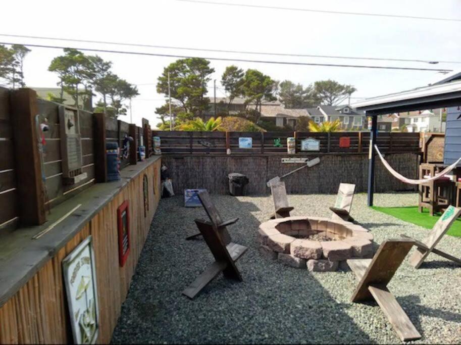 Villa Tiki Escape W/ Amazing Mountain And Marsh Backdrop Rockaway Beach Exterior foto