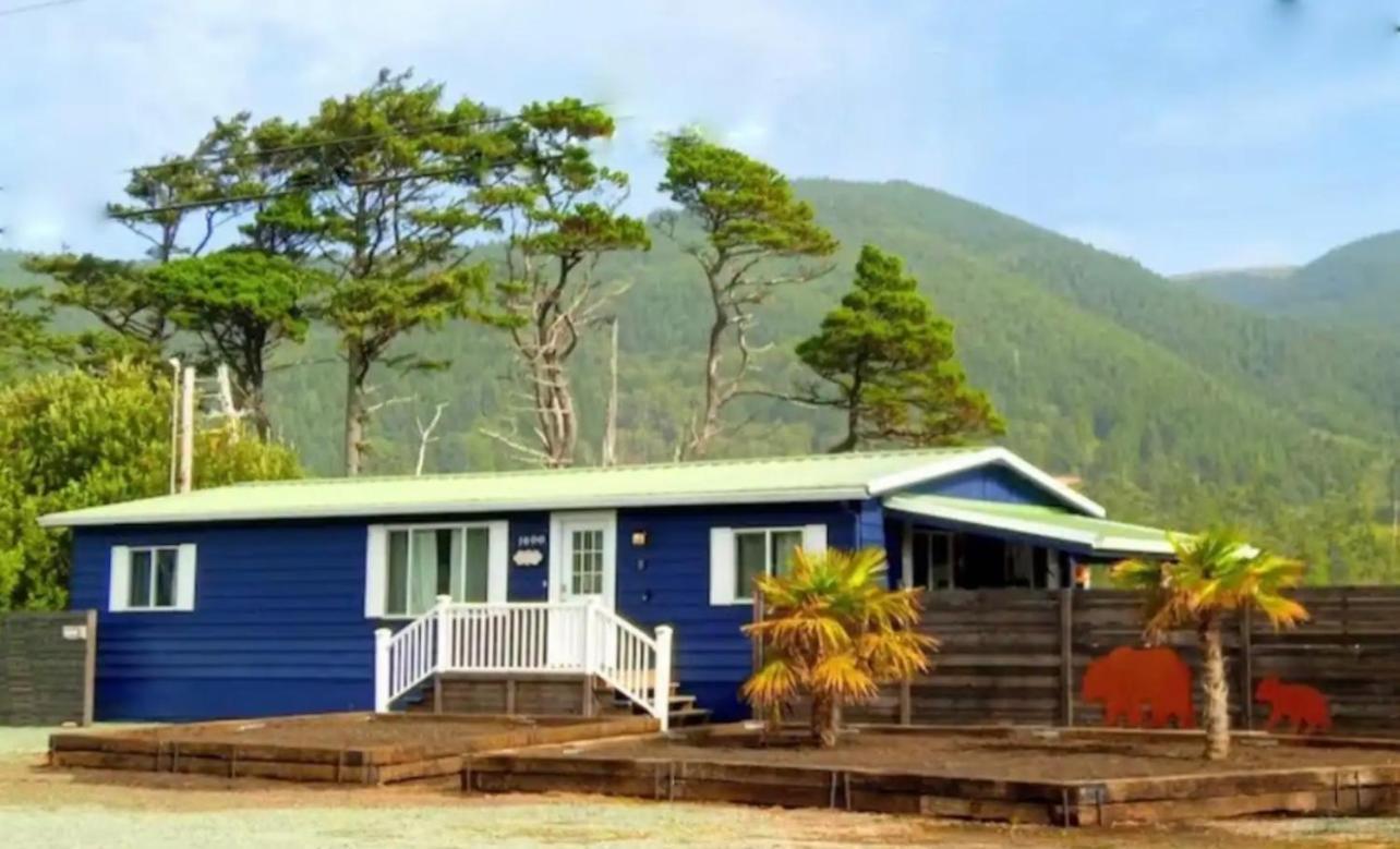 Villa Tiki Escape W/ Amazing Mountain And Marsh Backdrop Rockaway Beach Exterior foto